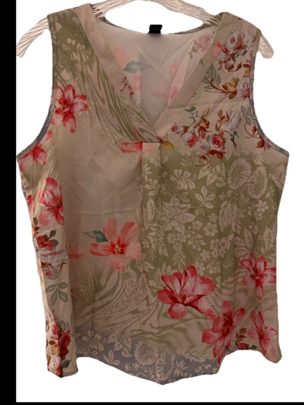 Rose Women’s M Lt. Green Pink Floral V-Neck Lightweight Blouse NWT